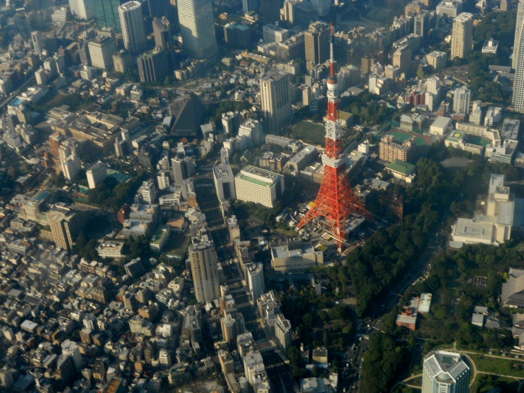 都心上空を体験 呑兵衛おやじが駆ける